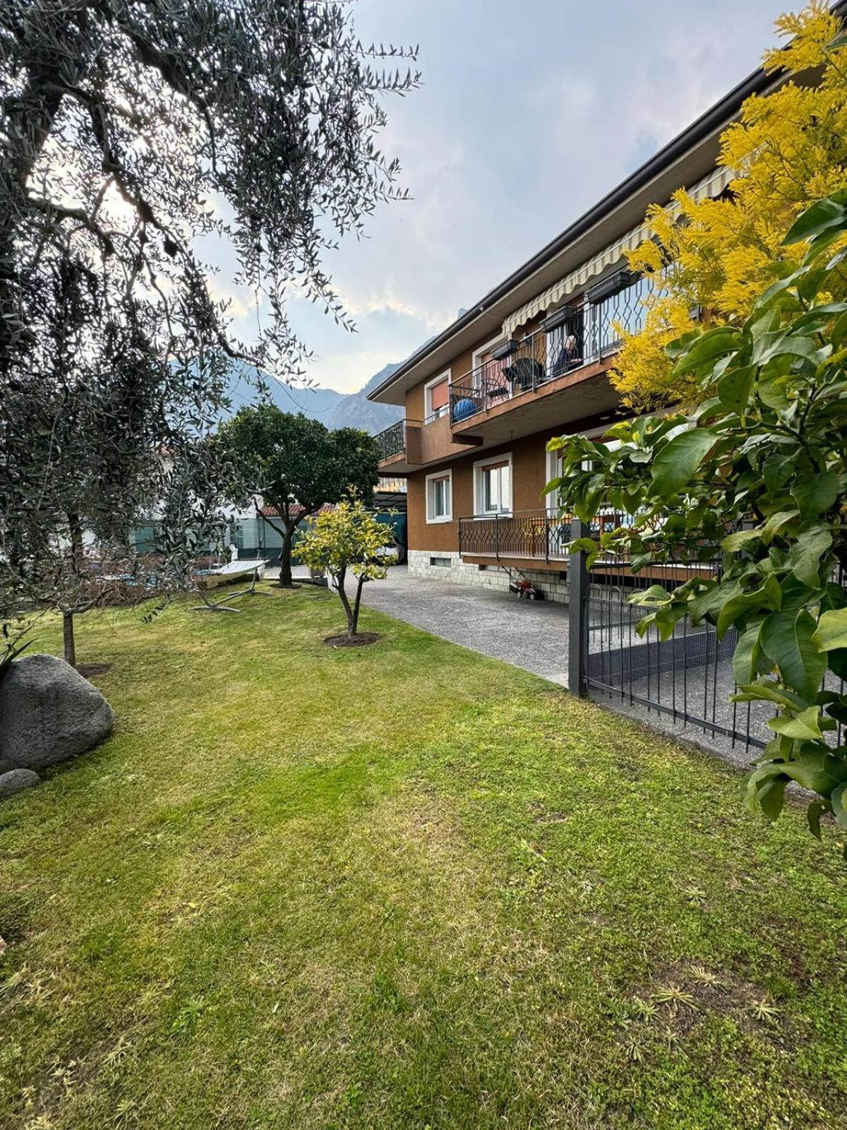 Oma Margareta Apartment Limone sul Garda Luaran gambar