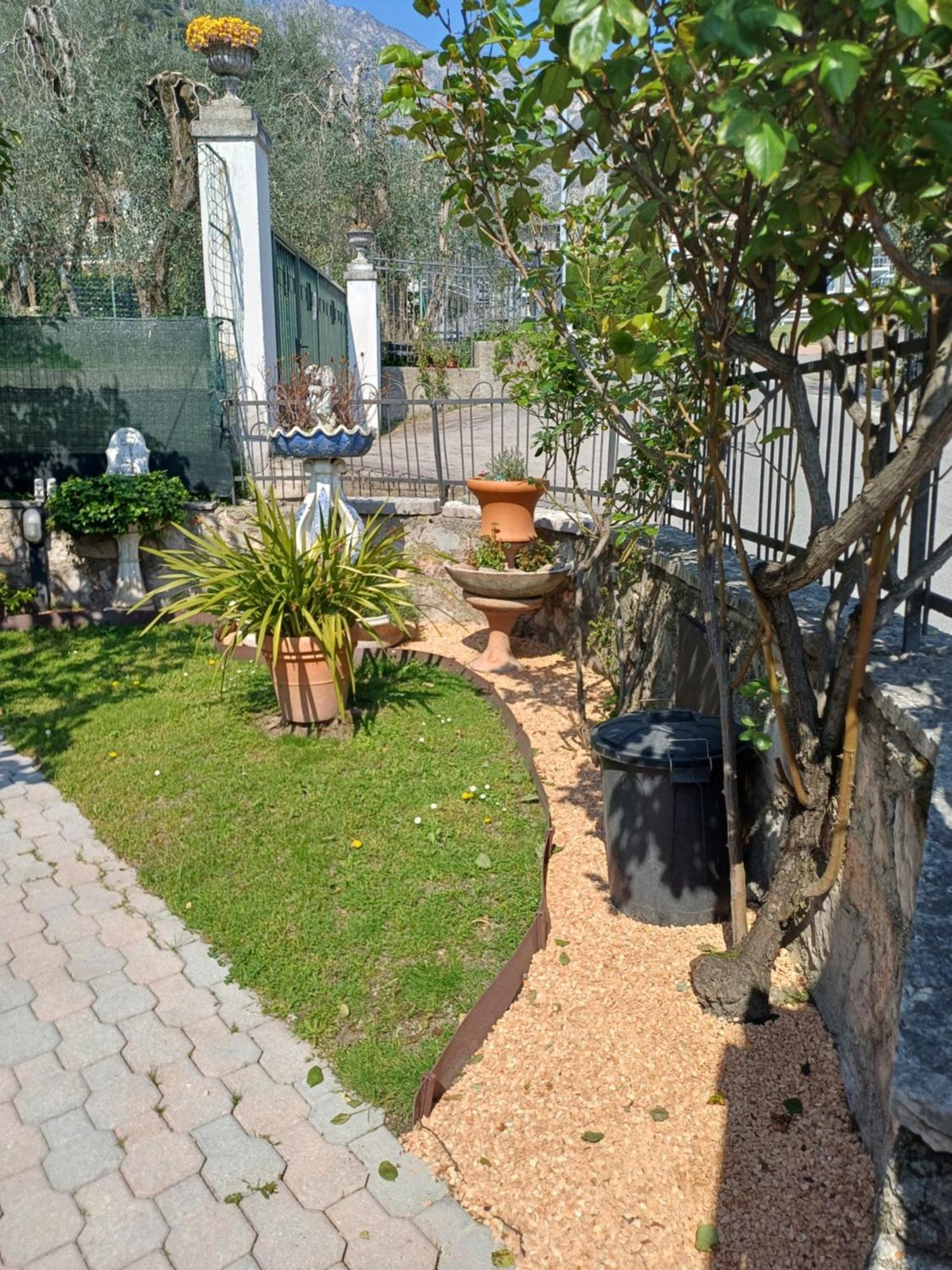 Oma Margareta Apartment Limone sul Garda Luaran gambar